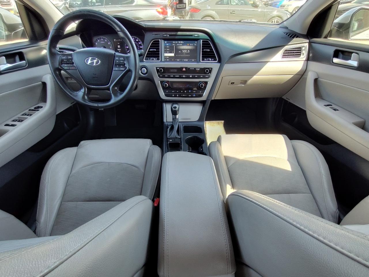 Hyundai Sonata Sport + 4D Sedan 2.4 2015