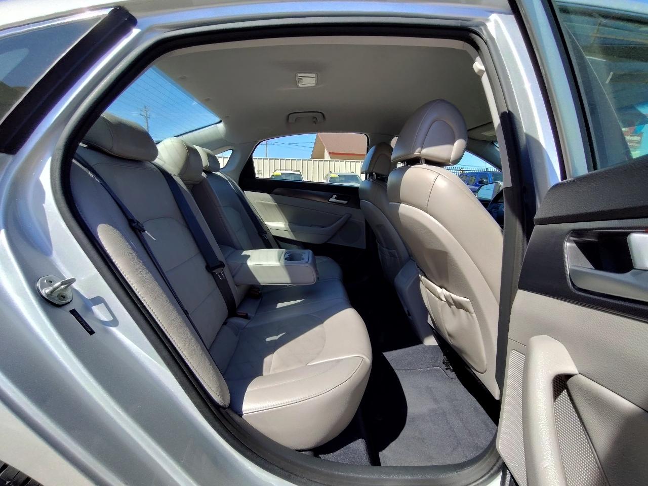 Hyundai Sonata Sport + 4D Sedan 2.4 2015