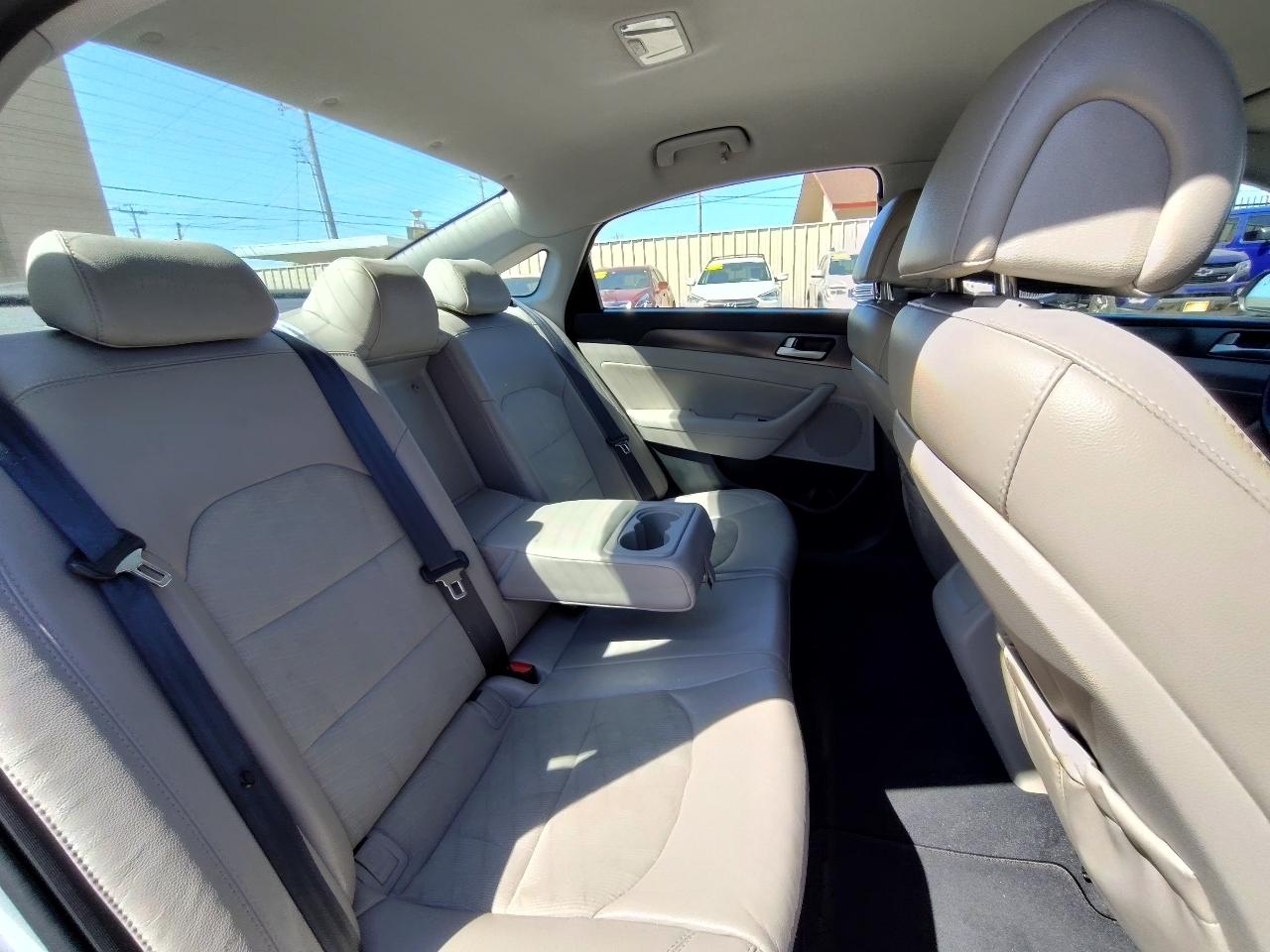 Hyundai Sonata Sport + 4D Sedan 2.4 2015