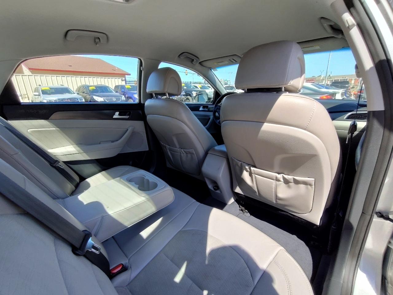 Hyundai Sonata Sport + 4D Sedan 2.4 2015