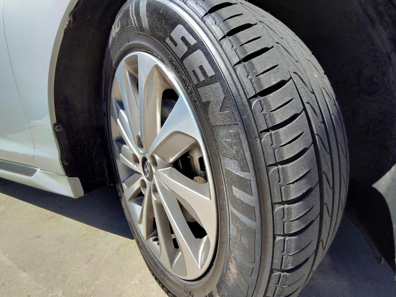 Hyundai Sonata Sport + 4D Sedan 2.4 2015