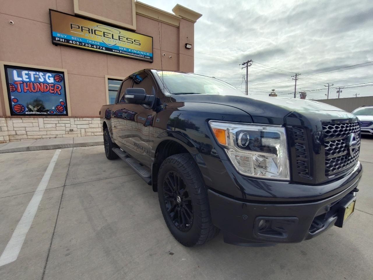 Nissan Titan SV Crew Cab 4WD 2018