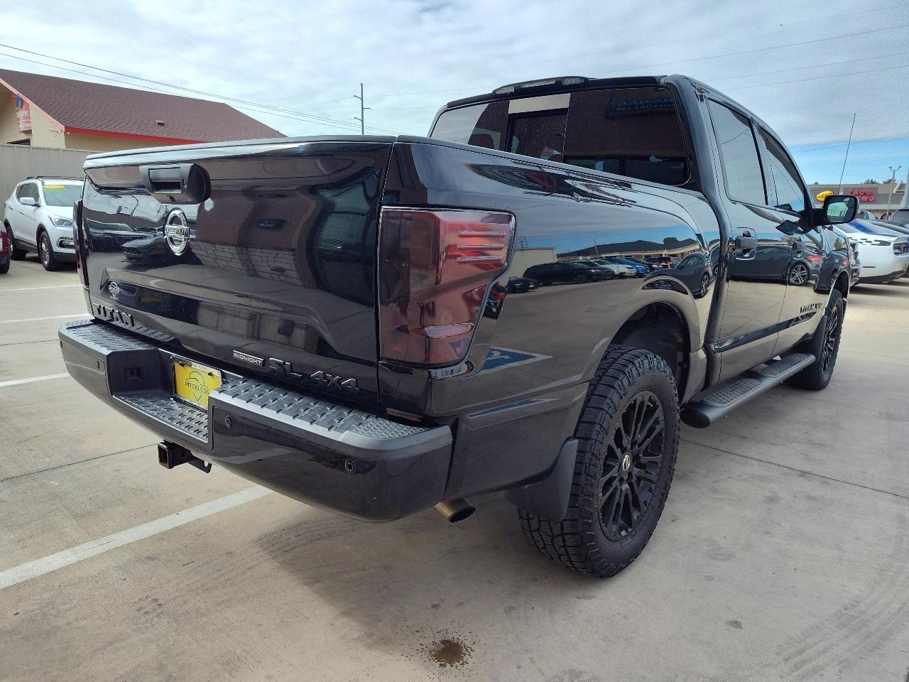 Nissan Titan SV Crew Cab 4WD 2018