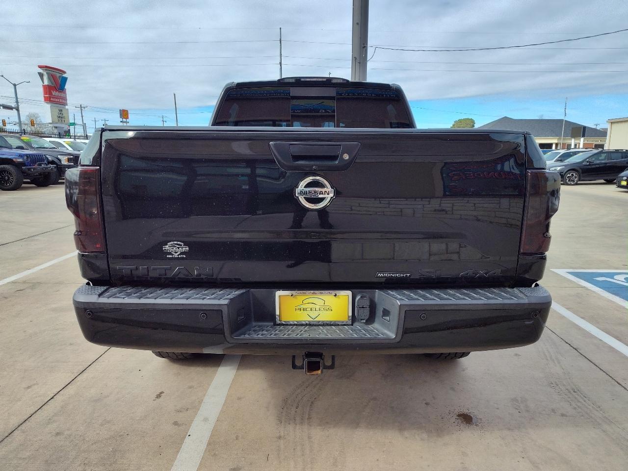 Nissan Titan SV Crew Cab 4WD 2018