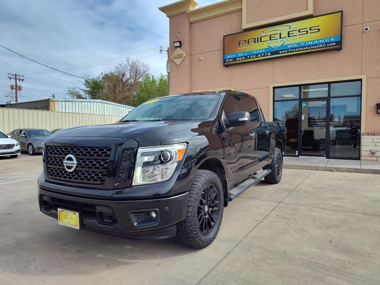 Nissan Titan SV Crew Cab 4WD 2018