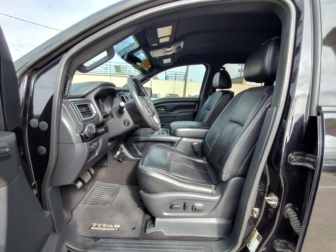 Nissan Titan SV Crew Cab 4WD 2018