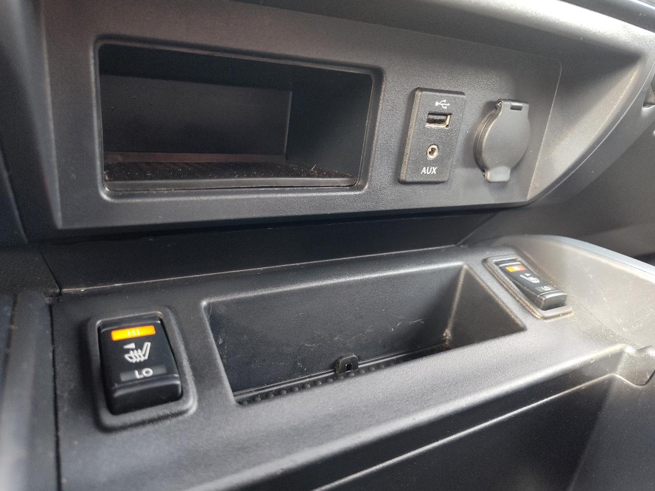 Nissan Titan SV Crew Cab 4WD 2018