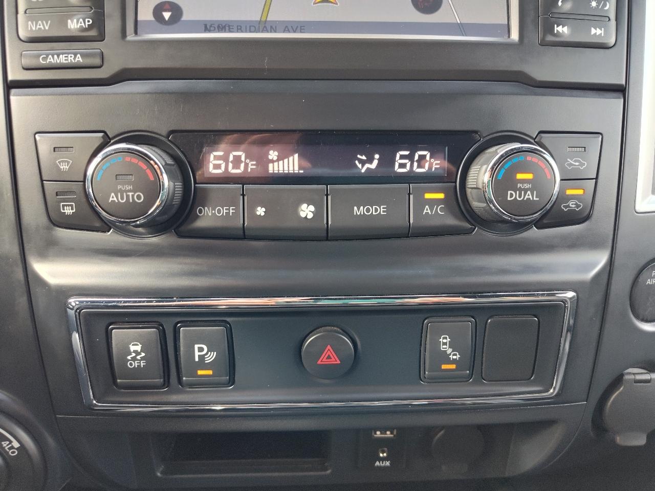 Nissan Titan SV Crew Cab 4WD 2018