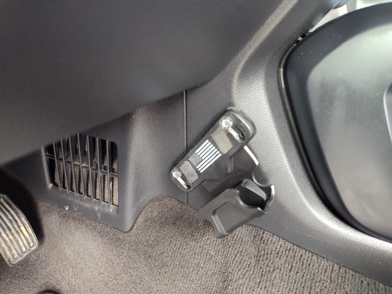 Nissan Titan SV Crew Cab 4WD 2018