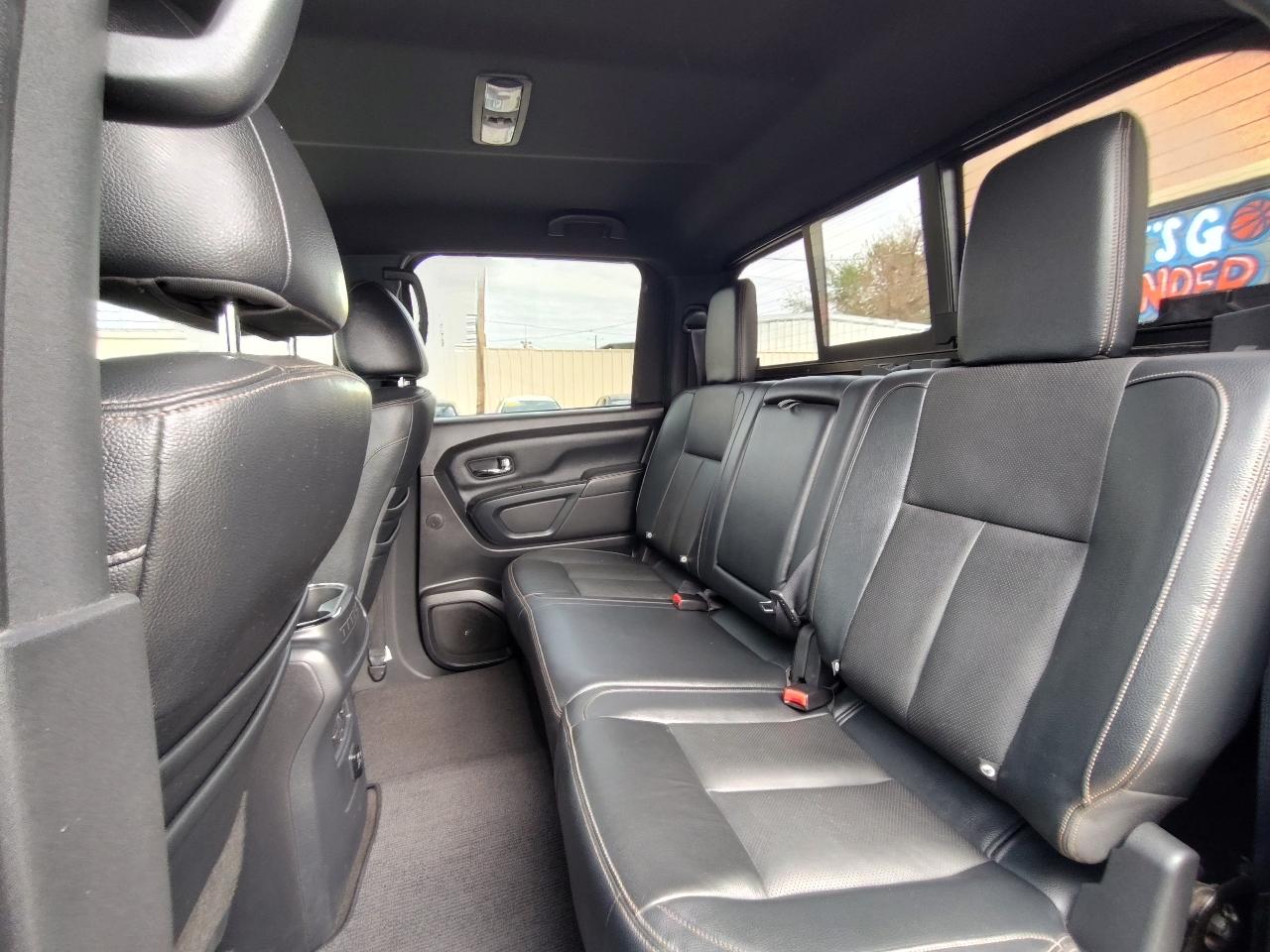 Nissan Titan SV Crew Cab 4WD 2018