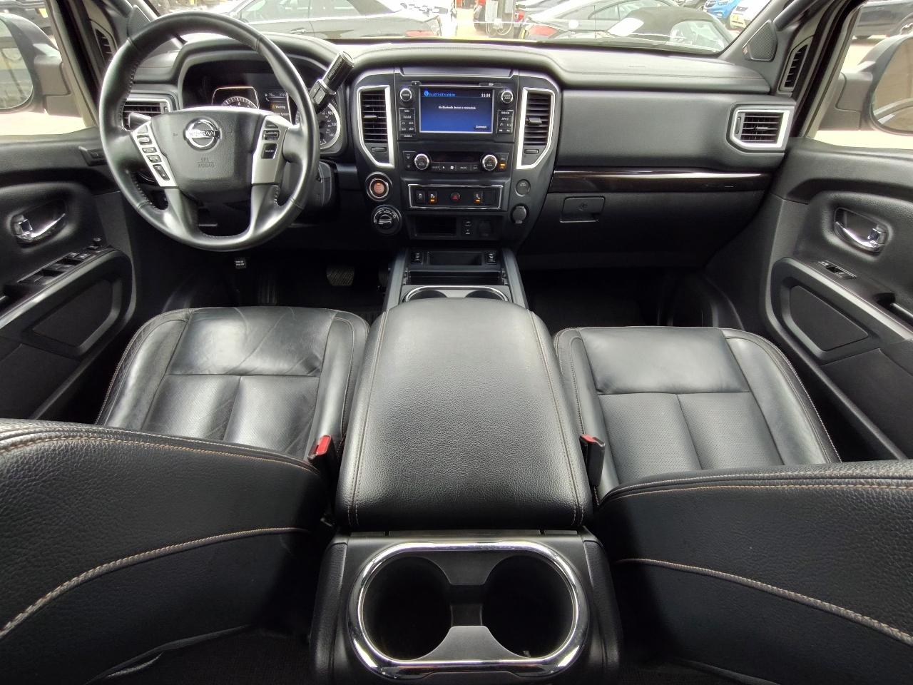 Nissan Titan SV Crew Cab 4WD 2018