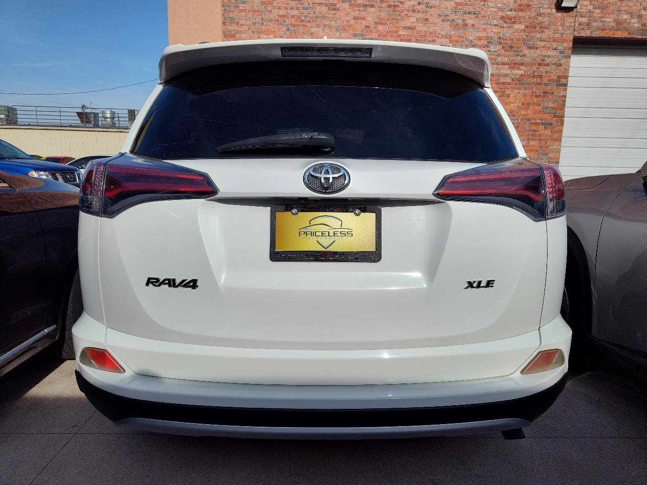 Toyota RAV4 XLE Premium 4D SUV FWD 2017