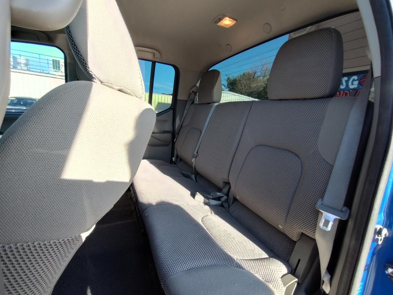 Nissan Frontier S Crew Cab 2WD 2012