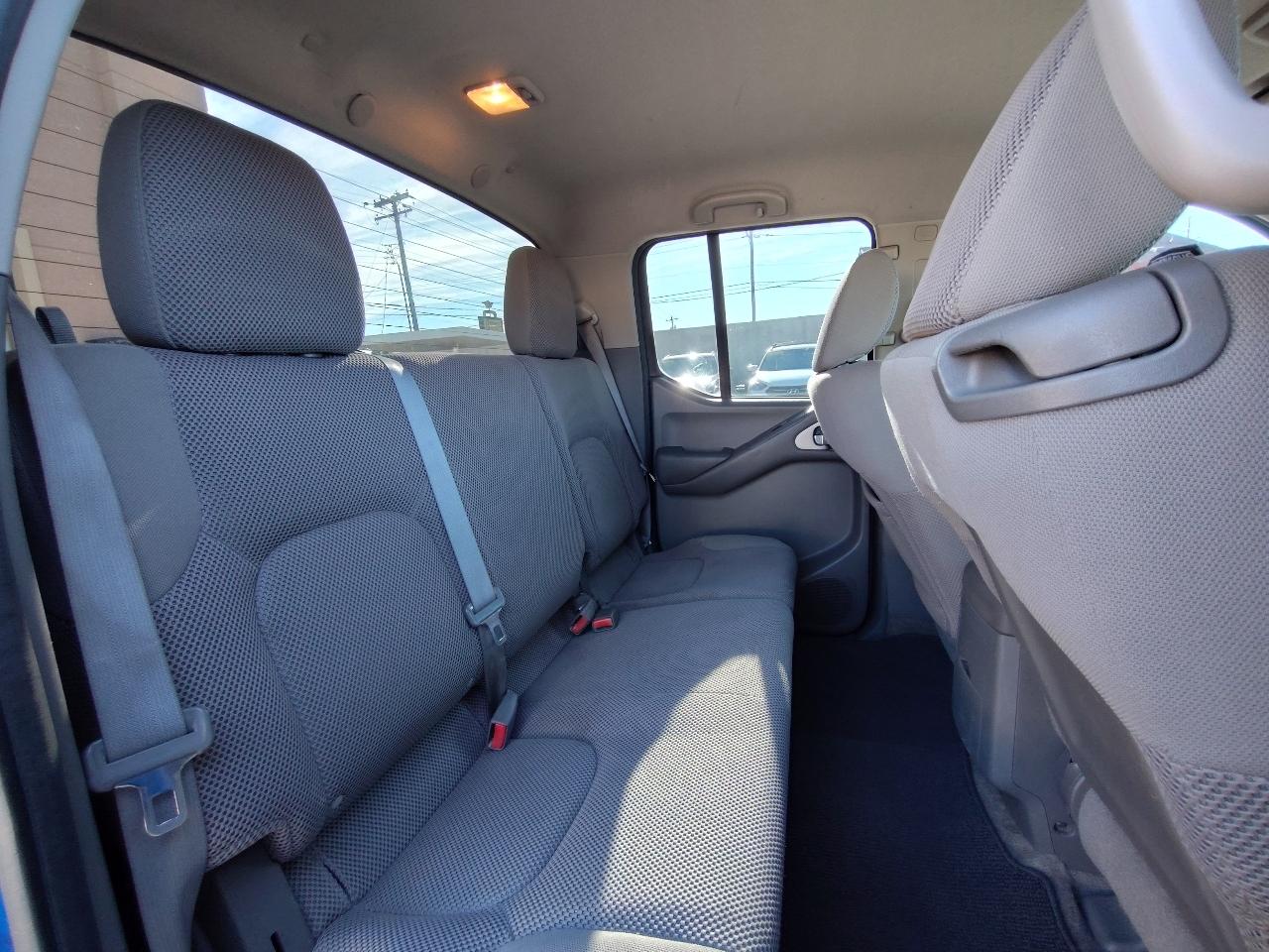 Nissan Frontier S Crew Cab 2WD 2012