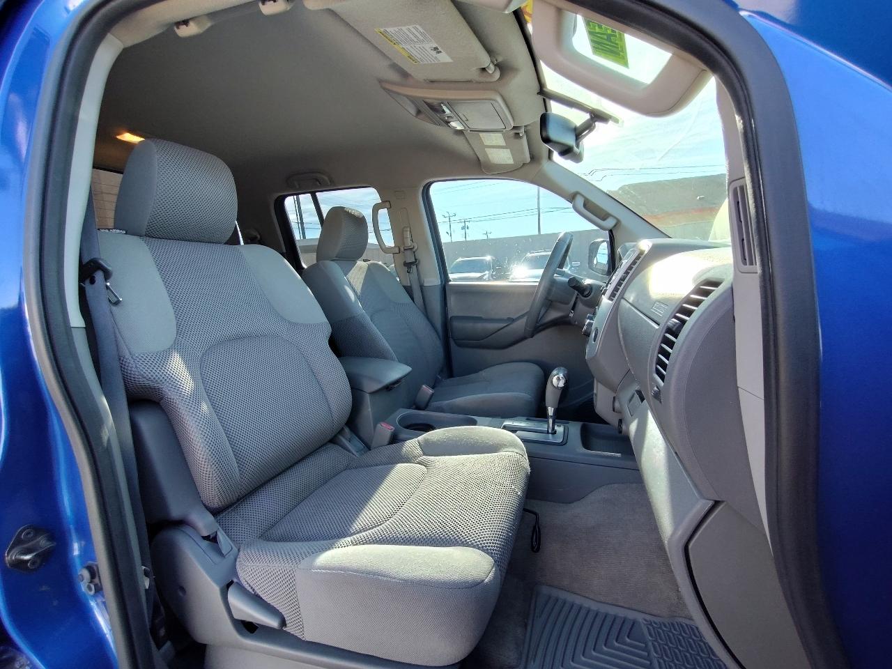 Nissan Frontier S Crew Cab 2WD 2012