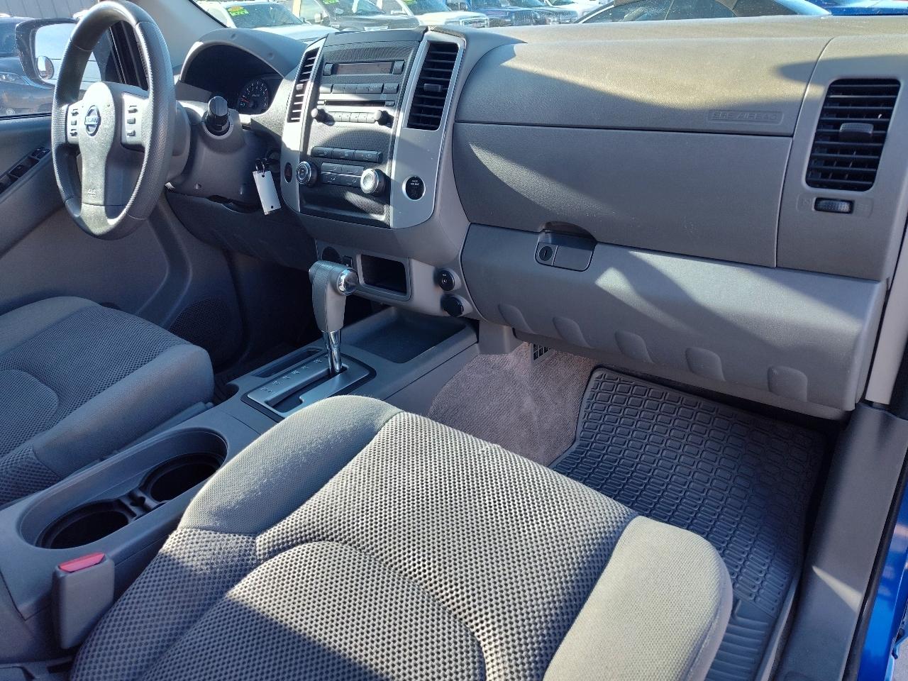 Nissan Frontier S Crew Cab 2WD 2012