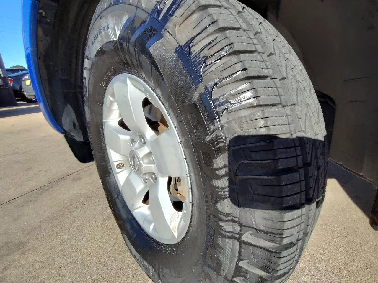 Nissan Frontier S Crew Cab 2WD 2012