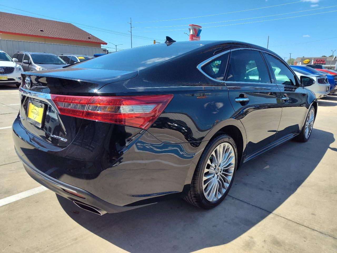 Toyota Avalon Limited 4D Sedan 2017