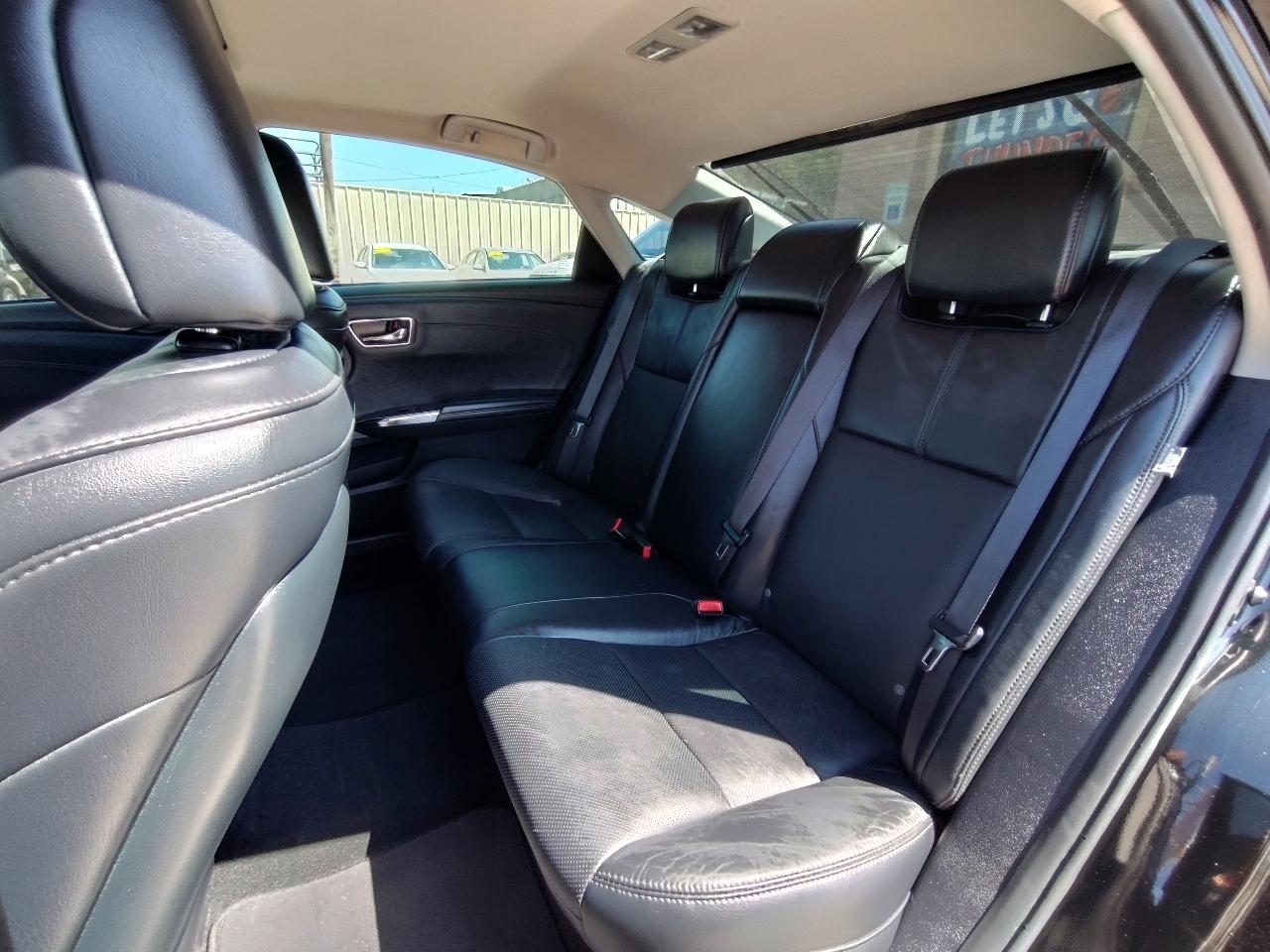 Toyota Avalon Limited 4D Sedan 2017