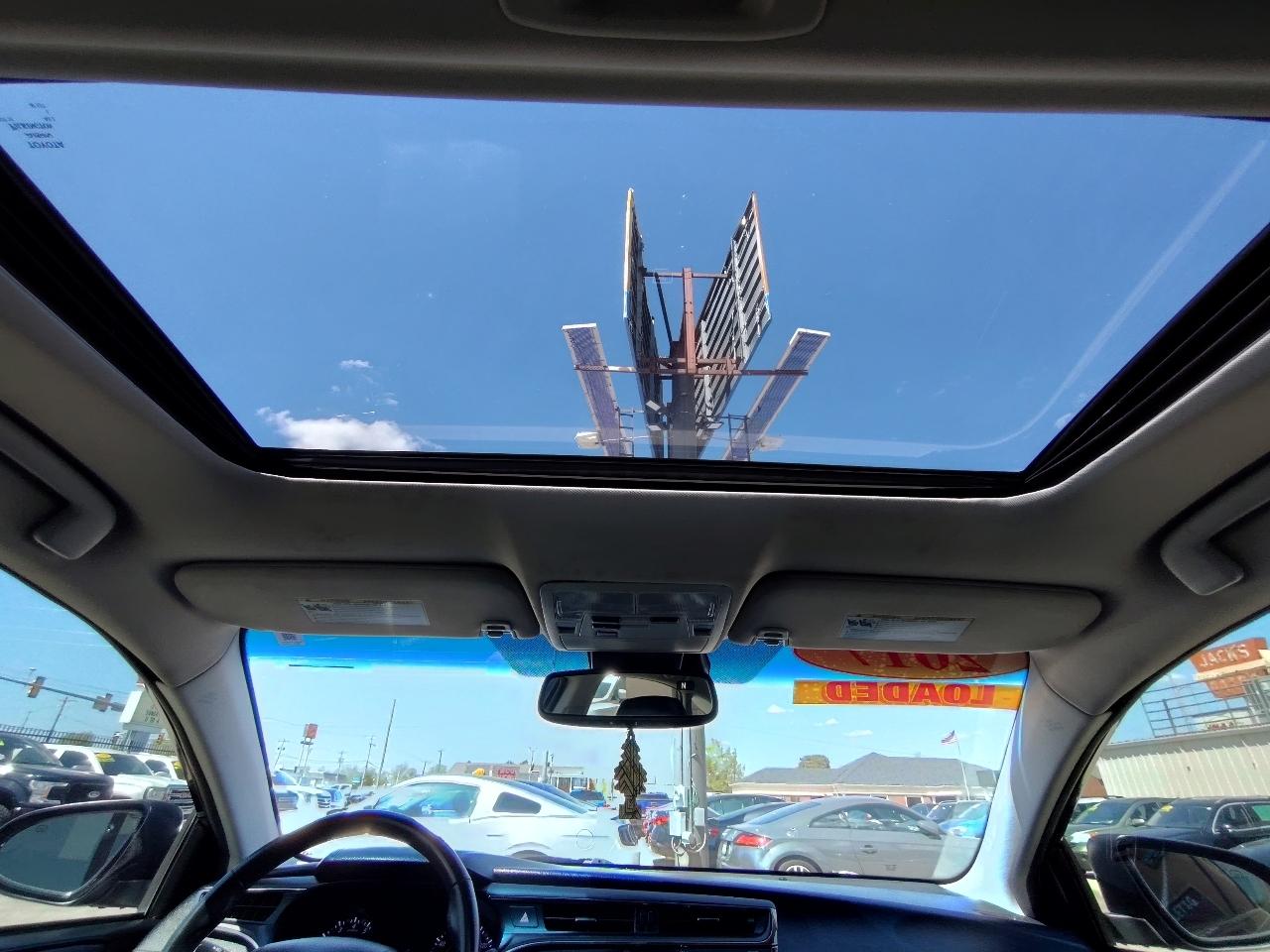 Toyota Avalon Limited 4D Sedan 2017