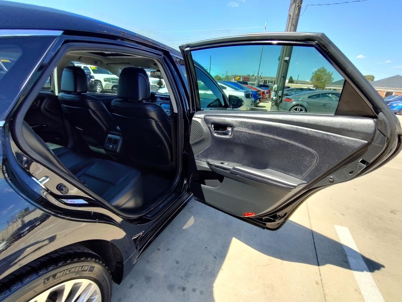 Toyota Avalon Limited 4D Sedan 2017