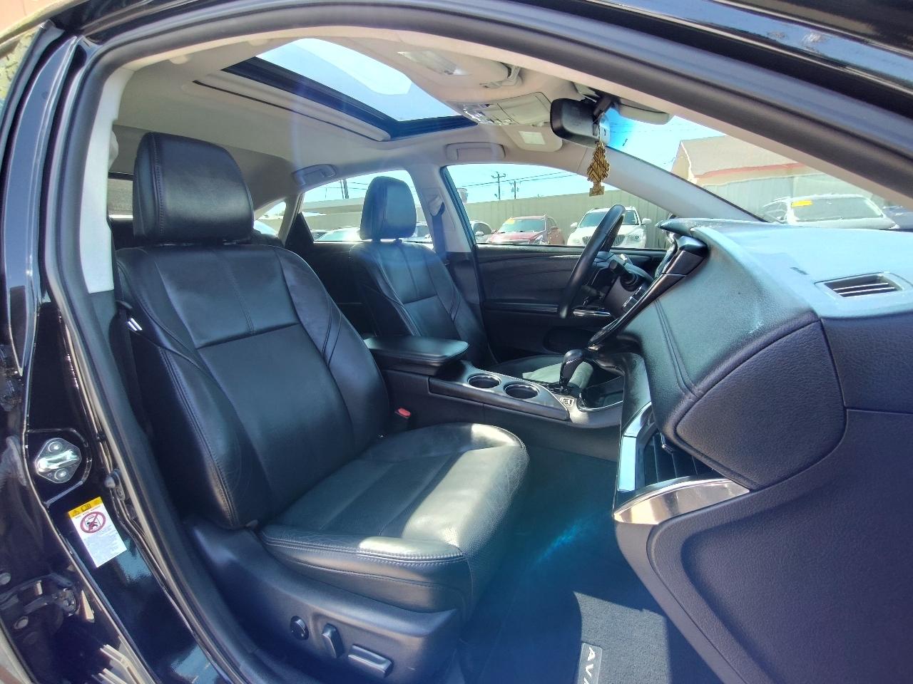 Toyota Avalon Limited 4D Sedan 2017