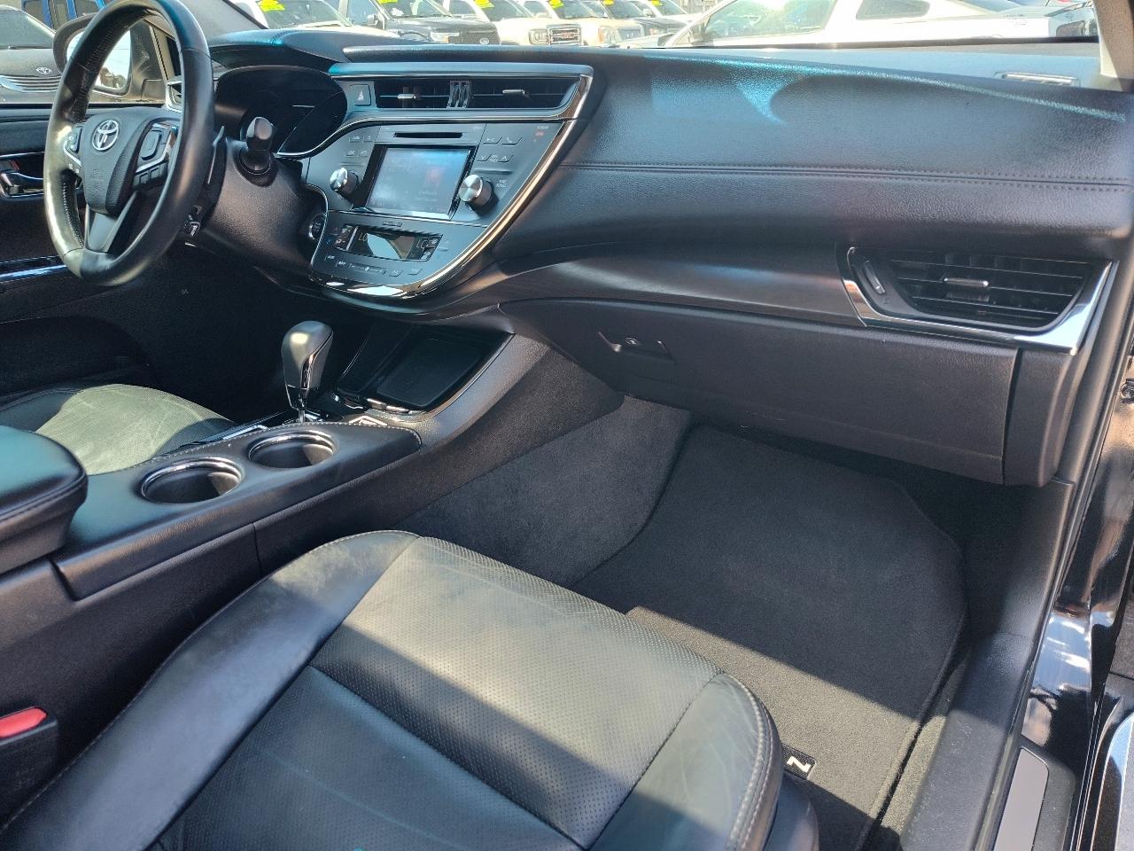 Toyota Avalon Limited 4D Sedan 2017