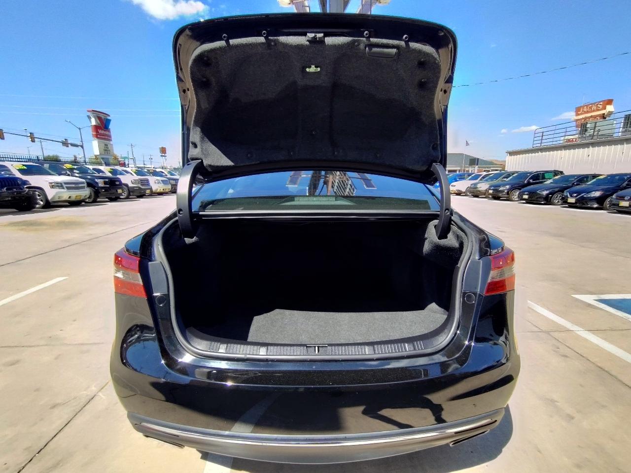 Toyota Avalon Limited 4D Sedan 2017