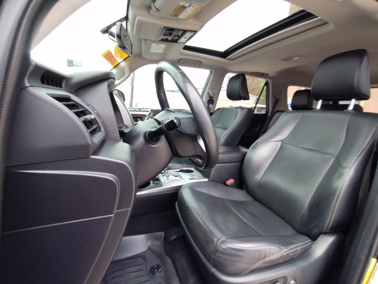 Toyota 4Runner Limited 4D SUV RWD V6 2018