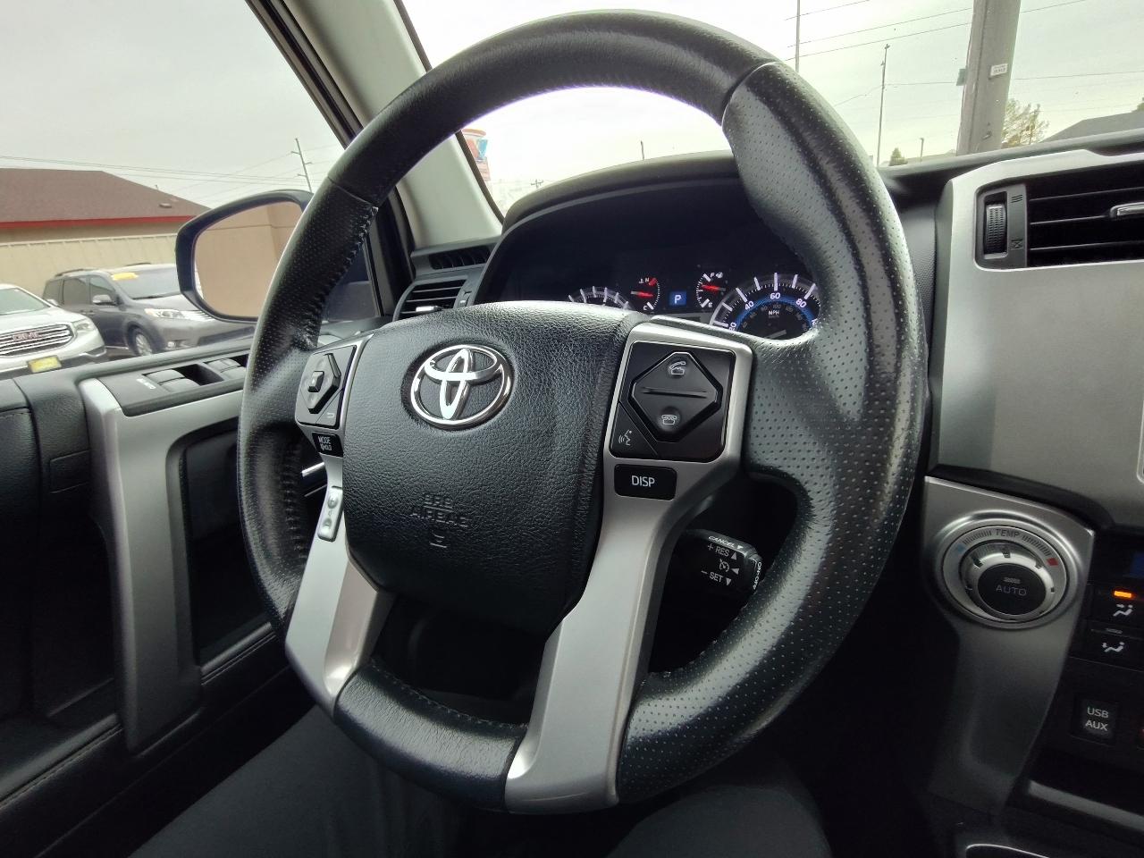 Toyota 4Runner Limited 4D SUV RWD V6 2018