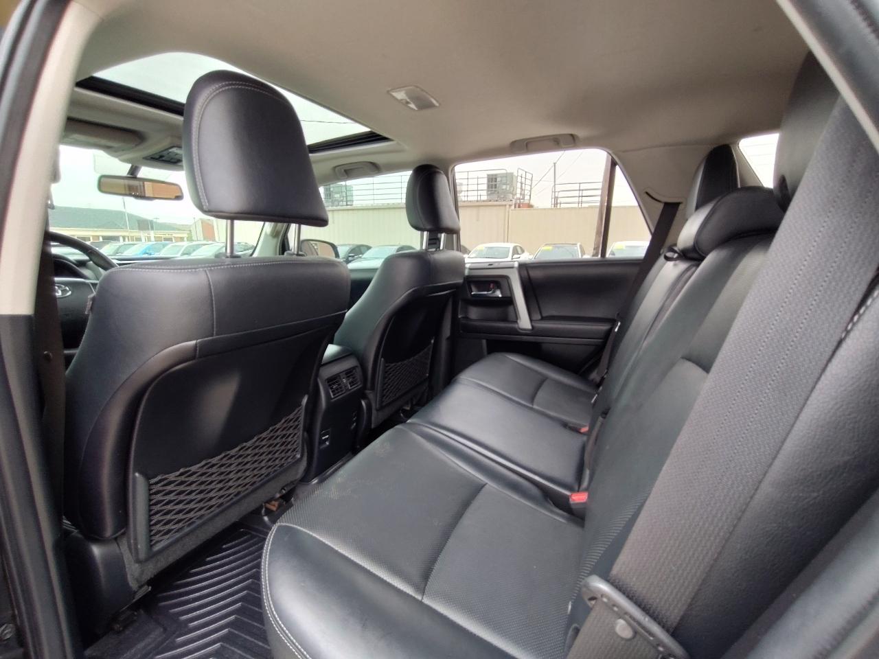 Toyota 4Runner Limited 4D SUV RWD V6 2018