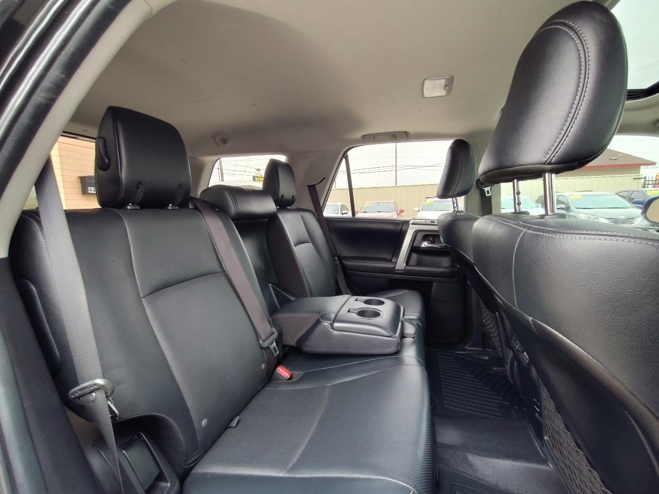 Toyota 4Runner Limited 4D SUV RWD V6 2018