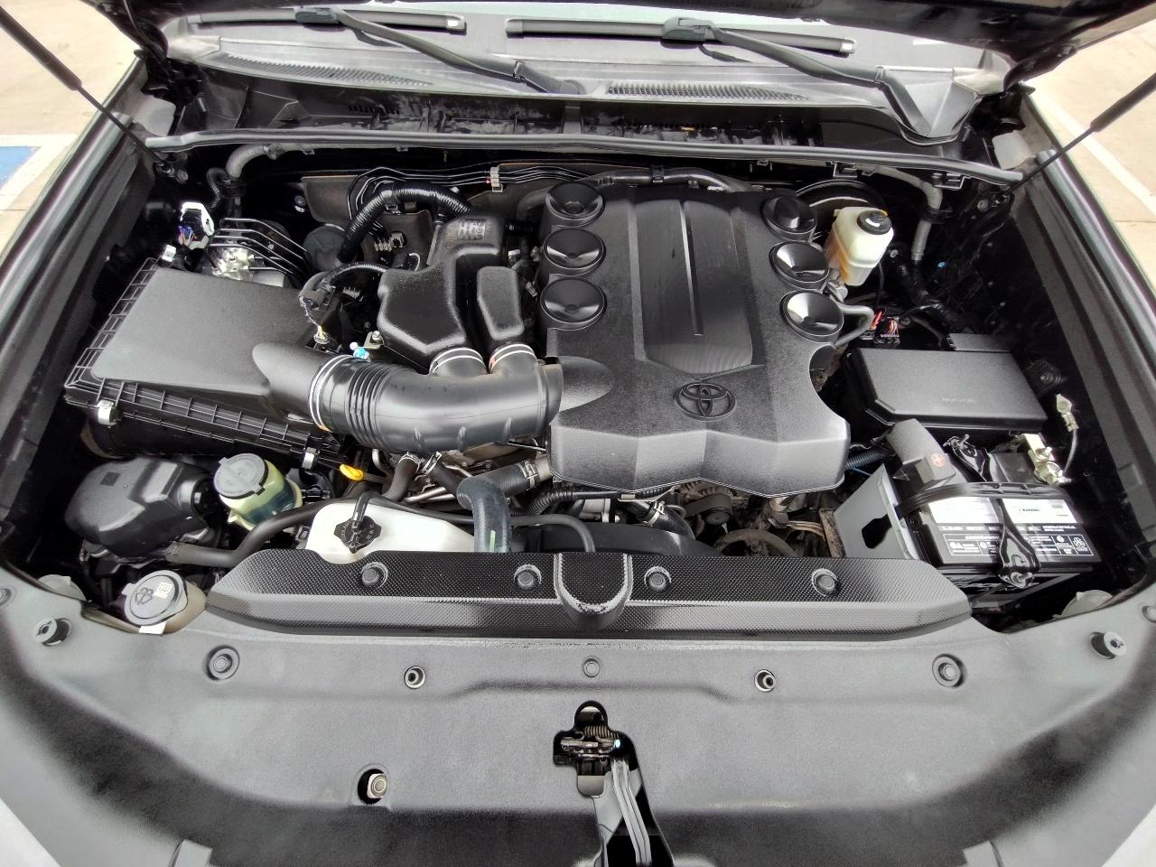 Toyota 4Runner Limited 4D SUV RWD V6 2018