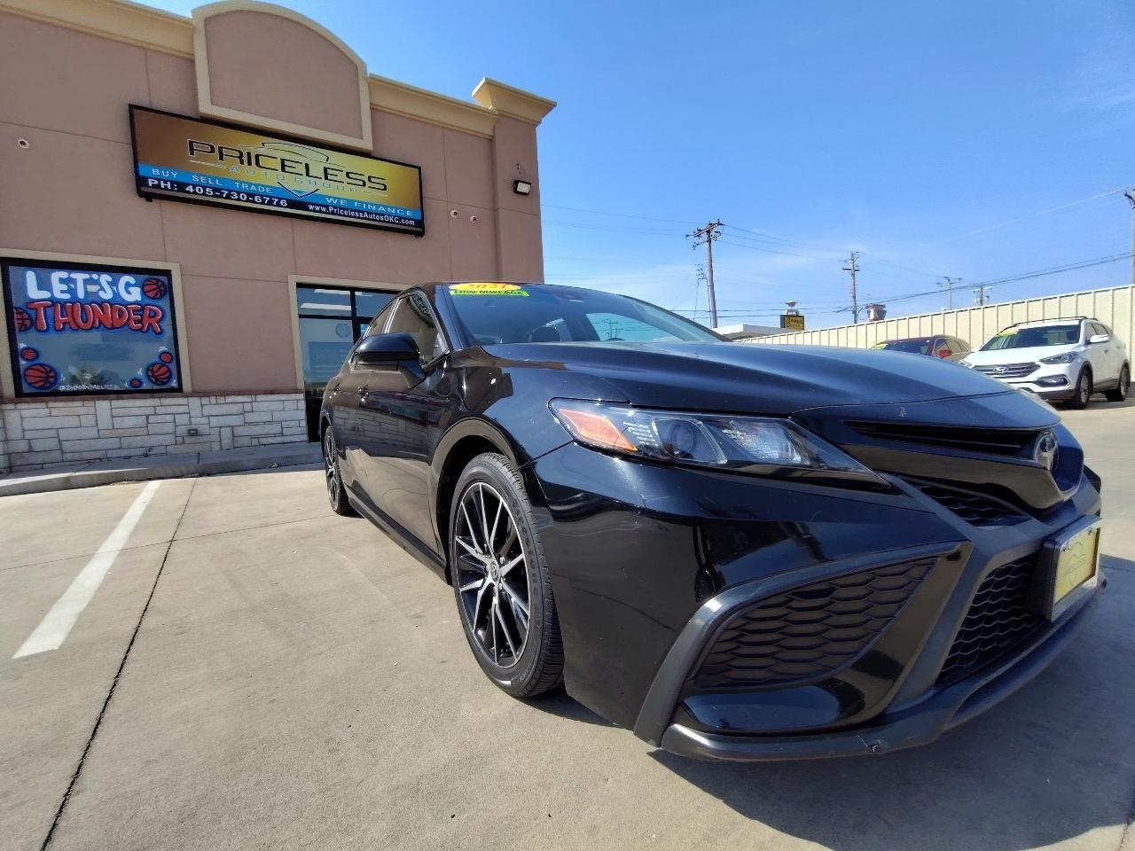 Toyota Camry SE 2021