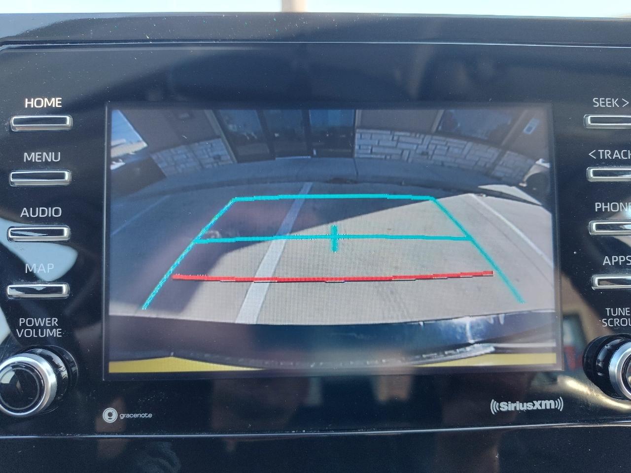 Toyota Camry SE 2021