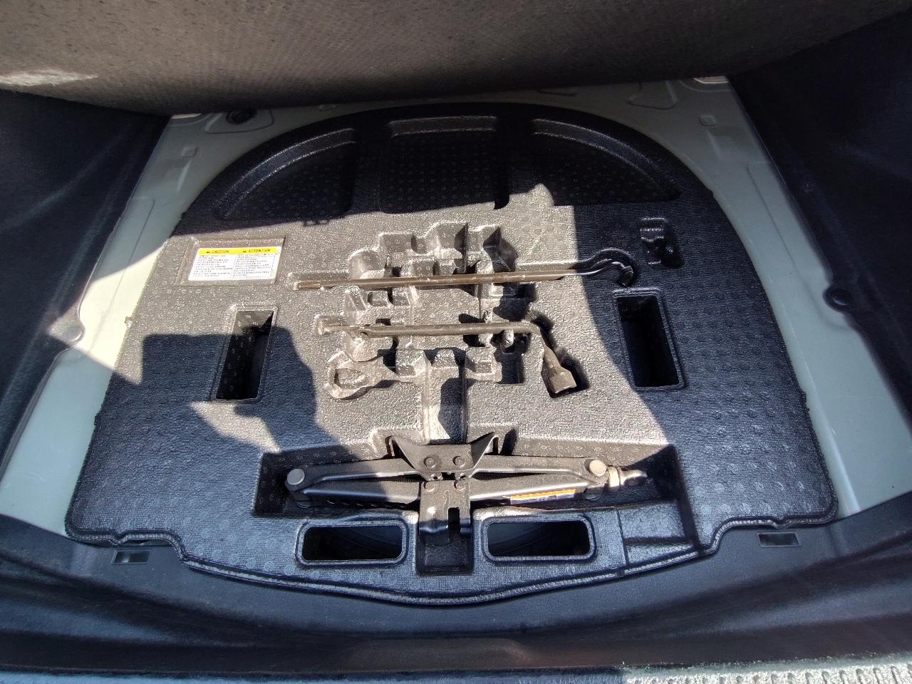 Toyota Camry SE 2021