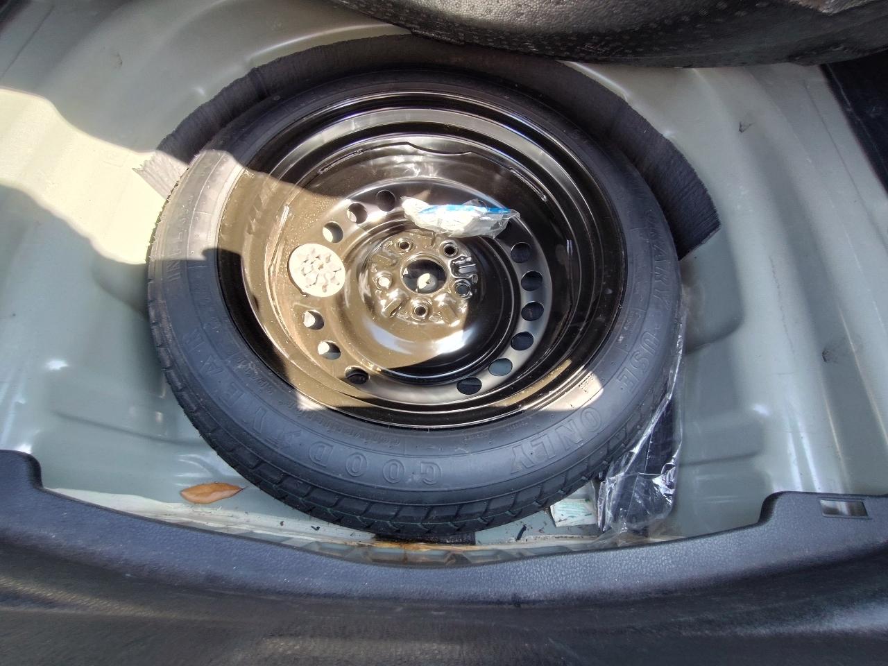 Toyota Camry SE 2021