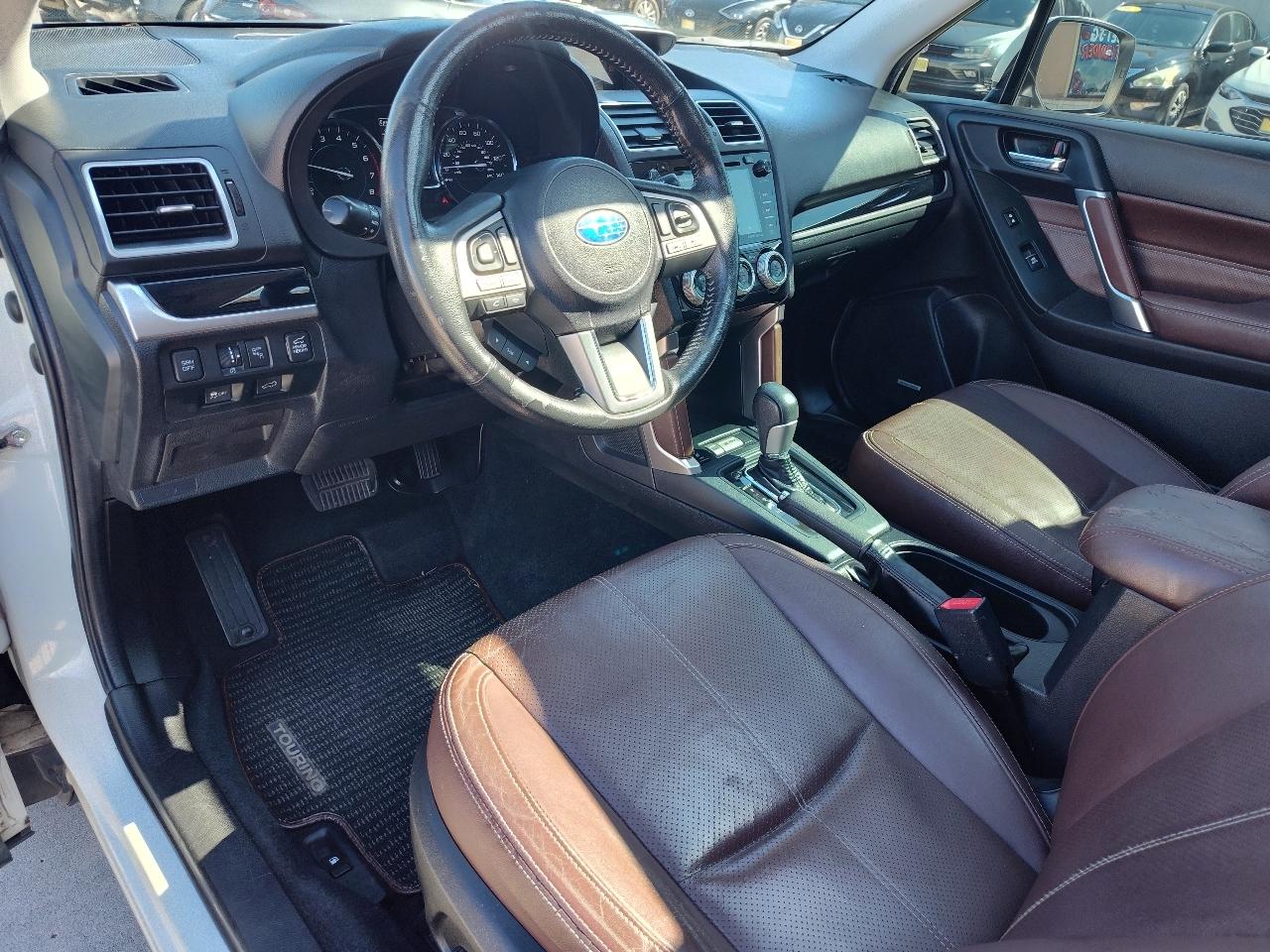 Subaru Forester 2.5i Touring 2017