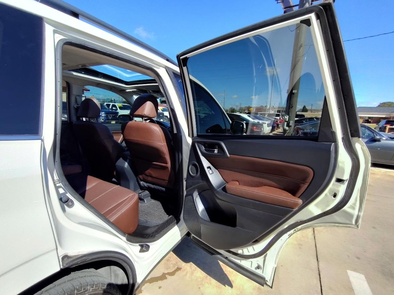 Subaru Forester 2.5i Touring 2017