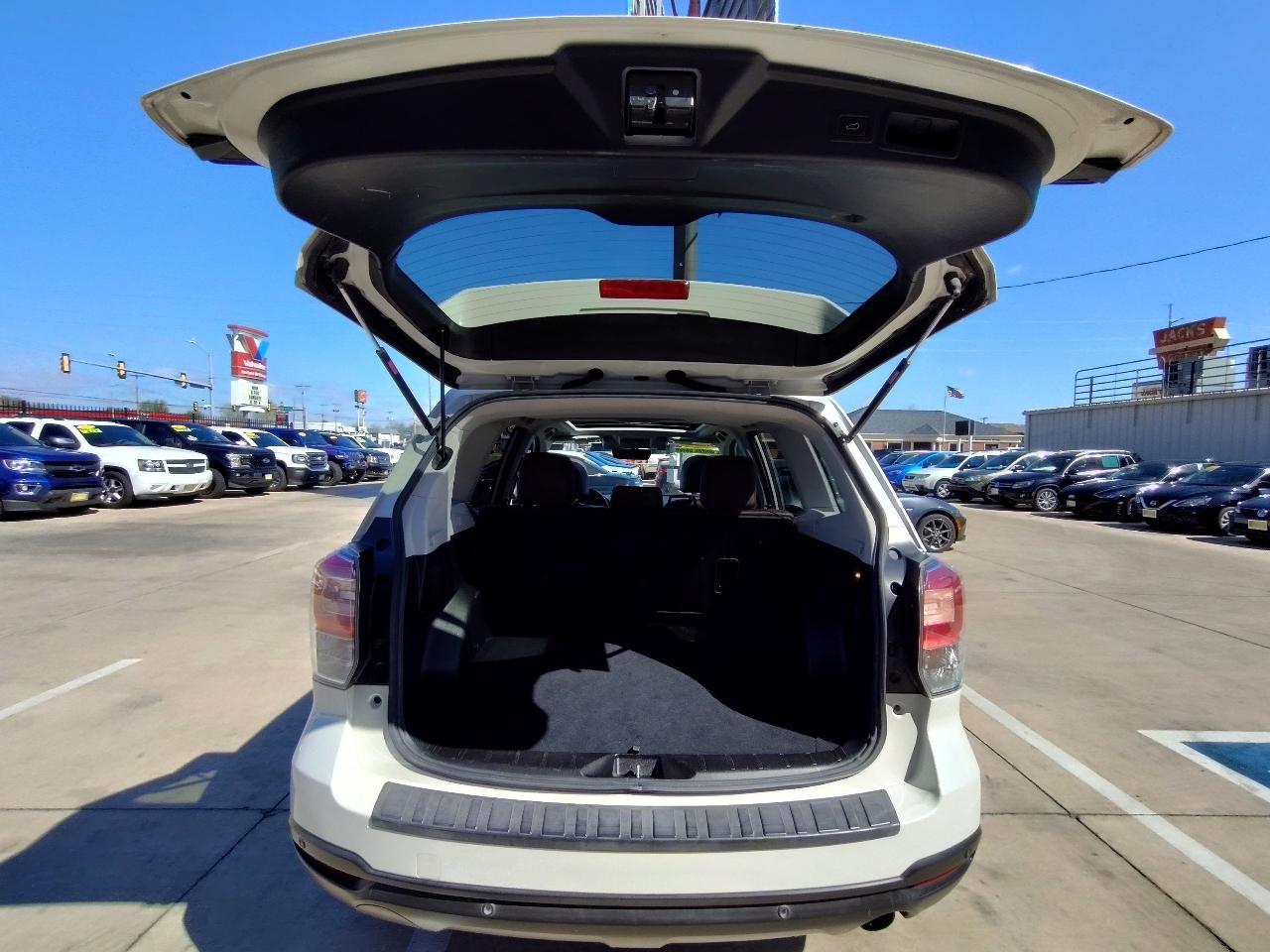 Subaru Forester 2.5i Touring 2017