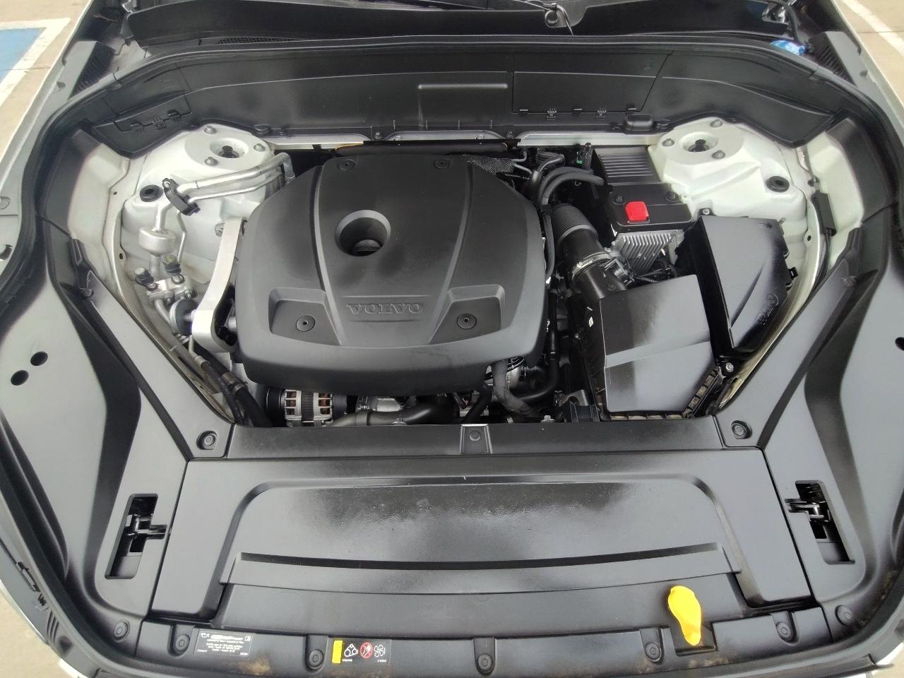 Volvo XC90 T5 Momentum 2020