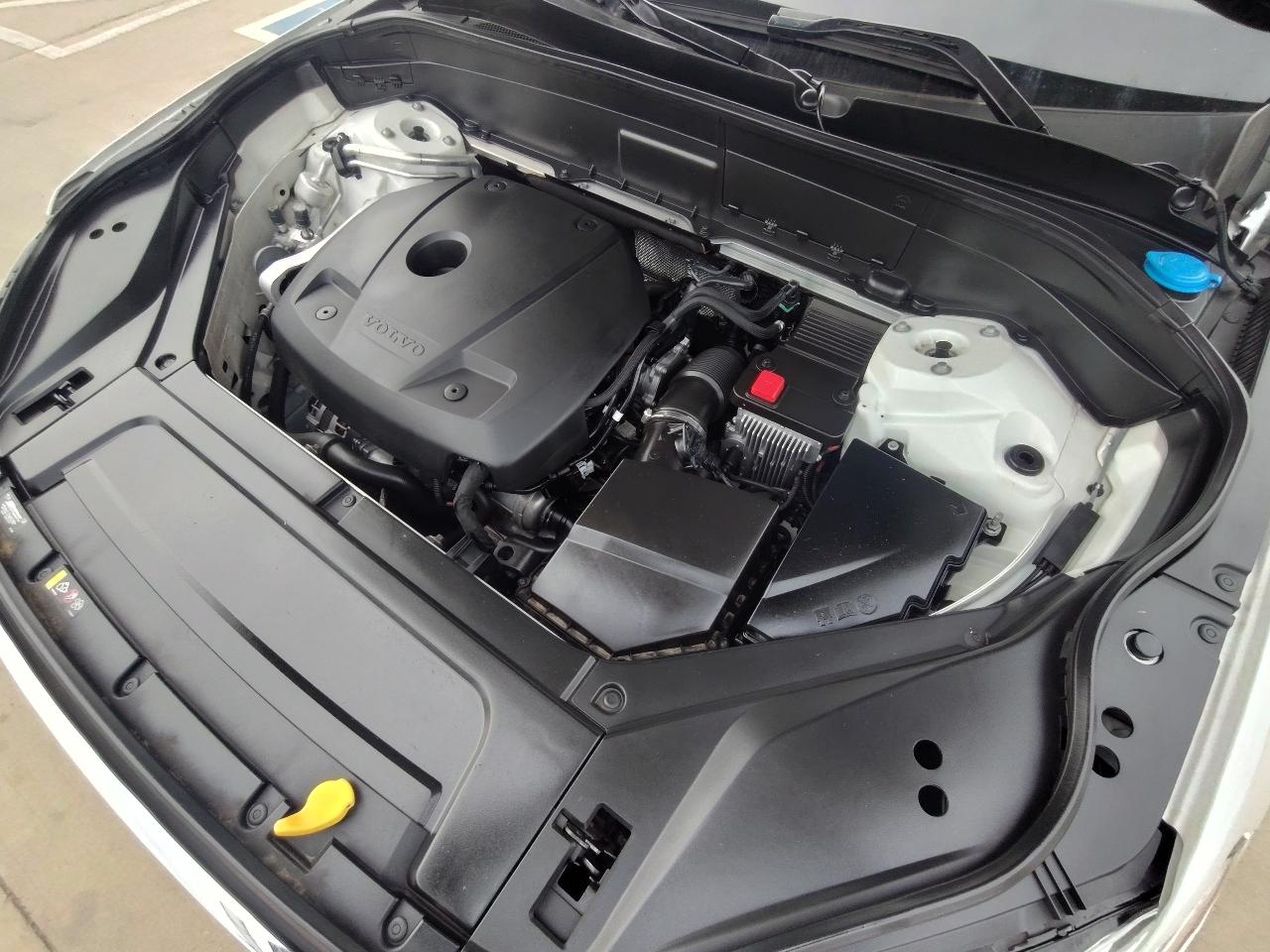 Volvo XC90 T5 Momentum 2020