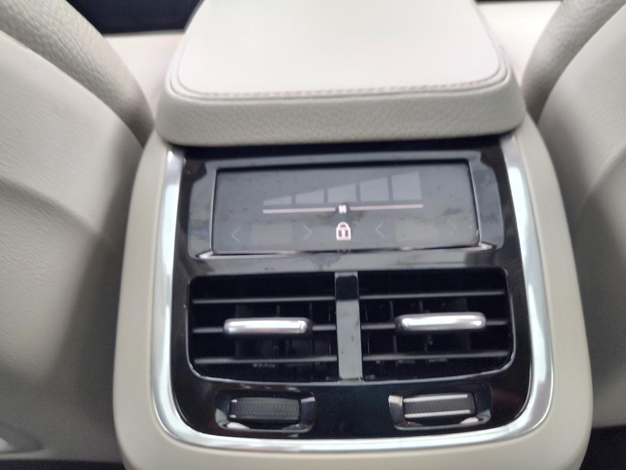 Volvo XC90 T5 Momentum 2020