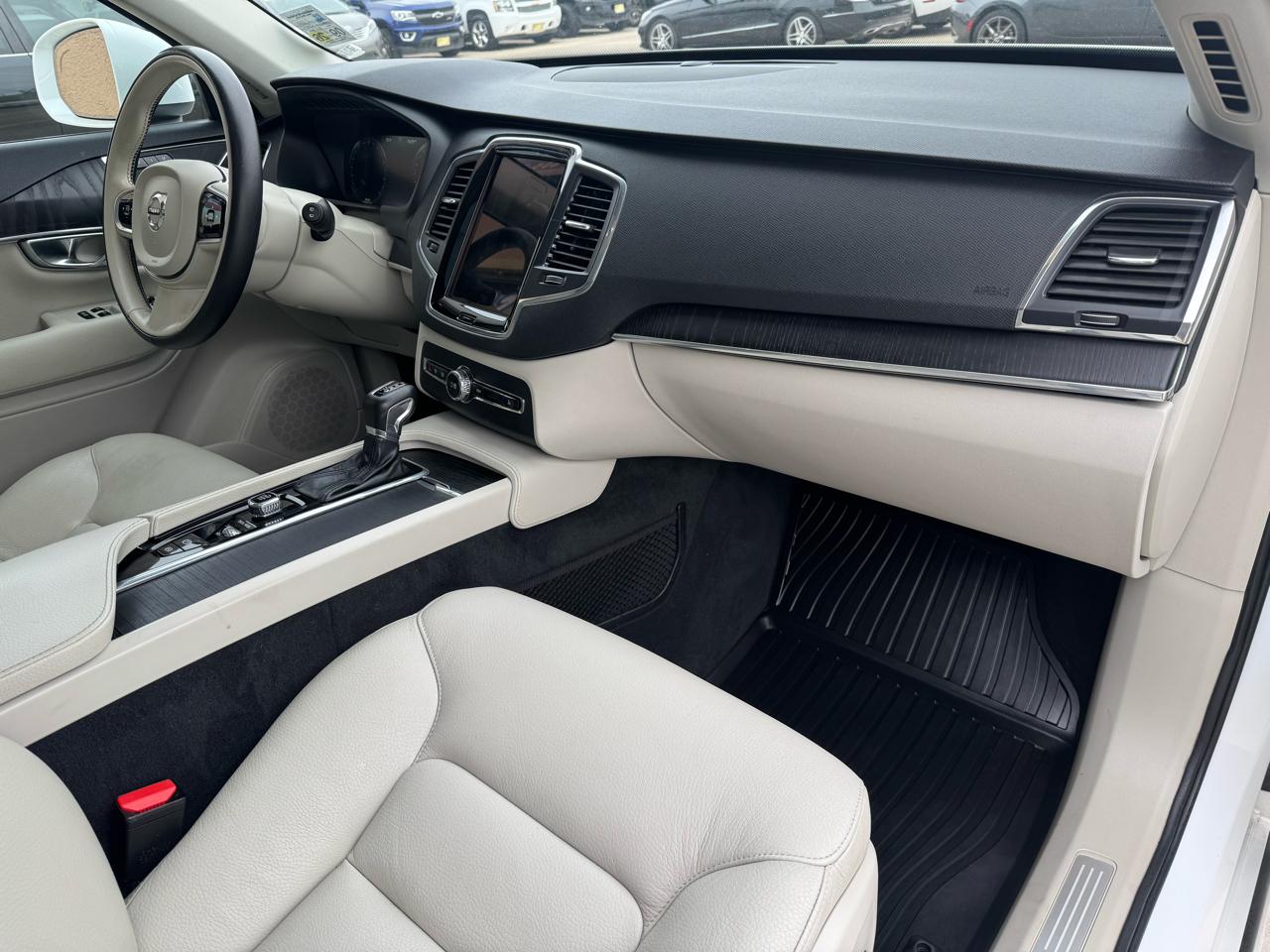 Volvo XC90 T5 Momentum 2020