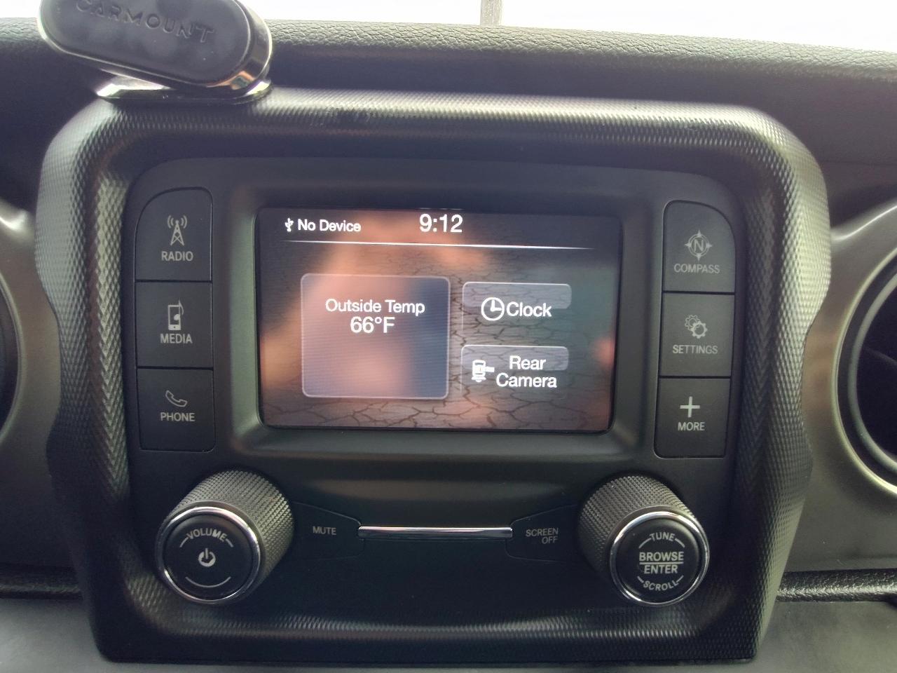 Jeep Wrangler Unlimited Sport 2018