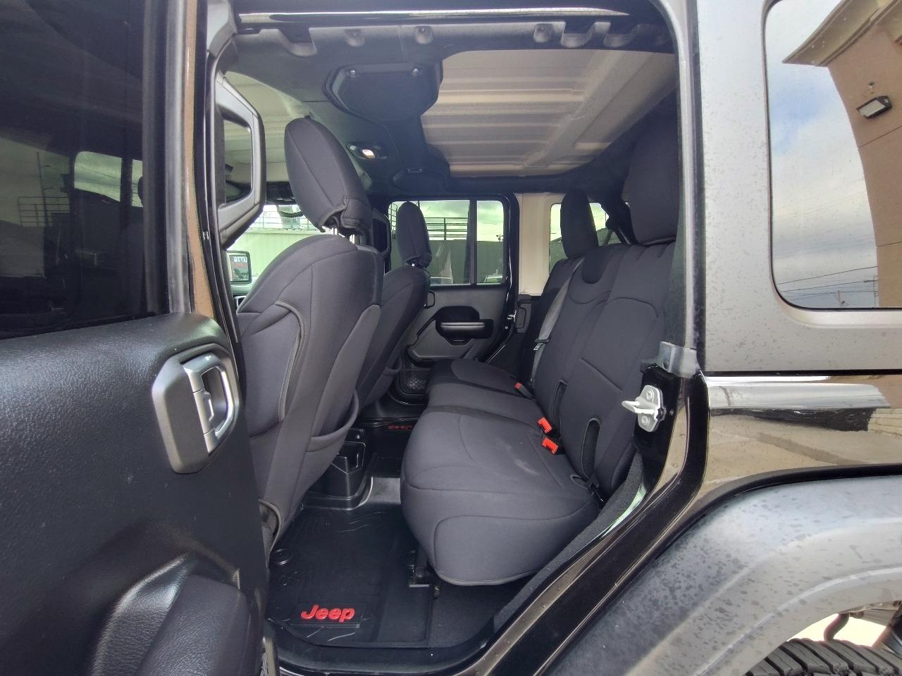 Jeep Wrangler Unlimited Sport 2018