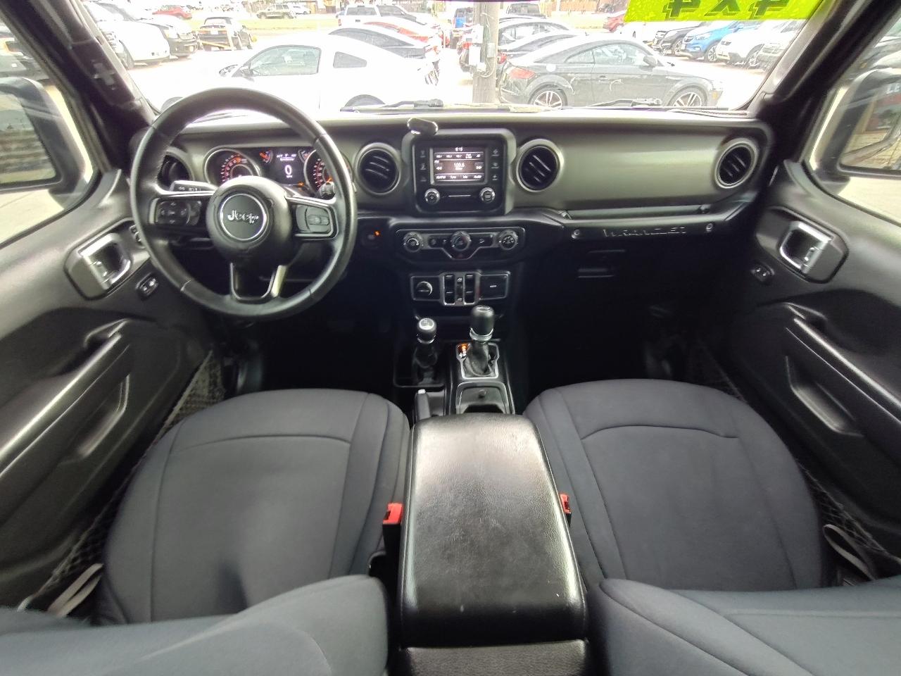 Jeep Wrangler Unlimited Sport 2018