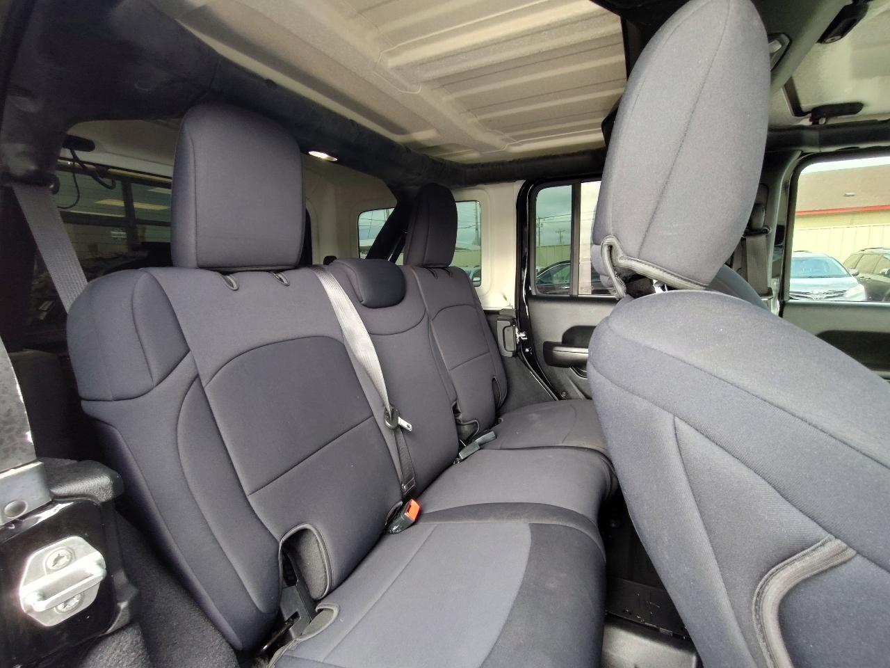 Jeep Wrangler Unlimited Sport 2018