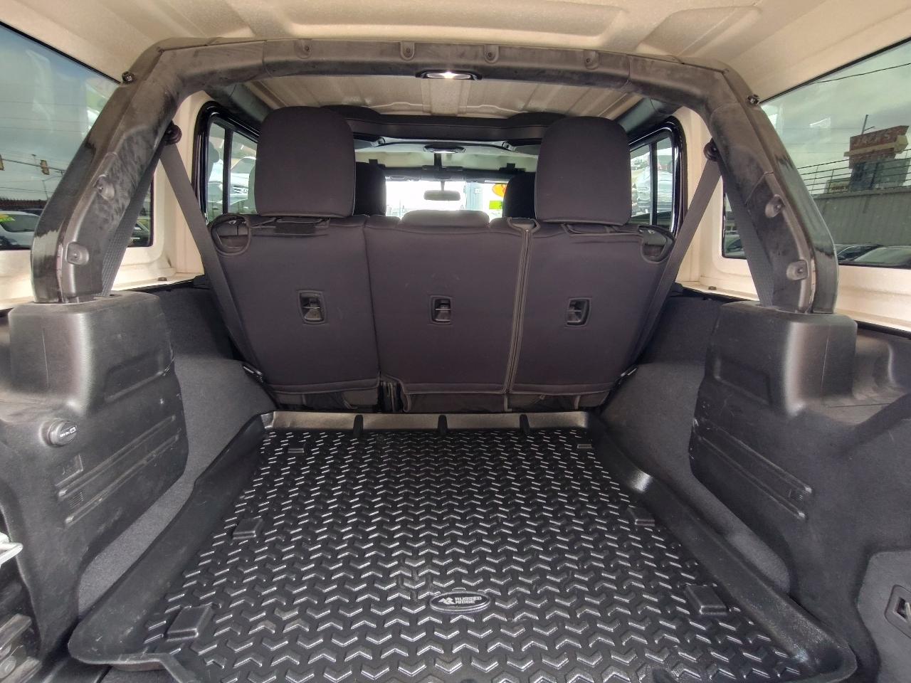 Jeep Wrangler Unlimited Sport 2018