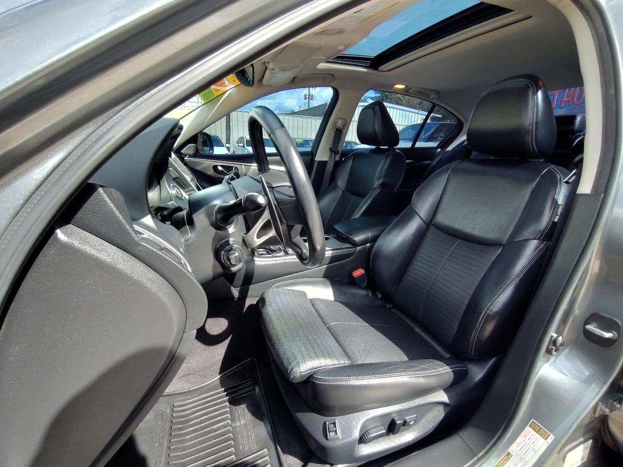 Infiniti Q50 Red Sport 400 AWD 2017